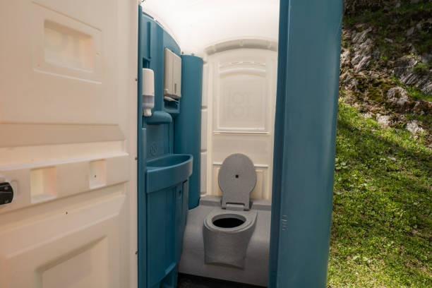 Portable Toilet Options We Offer in Landover, MD